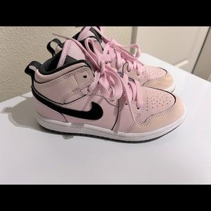Nike girls shoes size 13